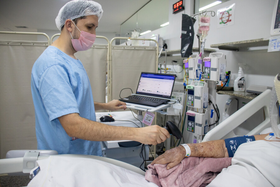 crer-adota-pulseiras-com-qr-code-e-reforca-seguranca-e-agilidade-na-assistencia